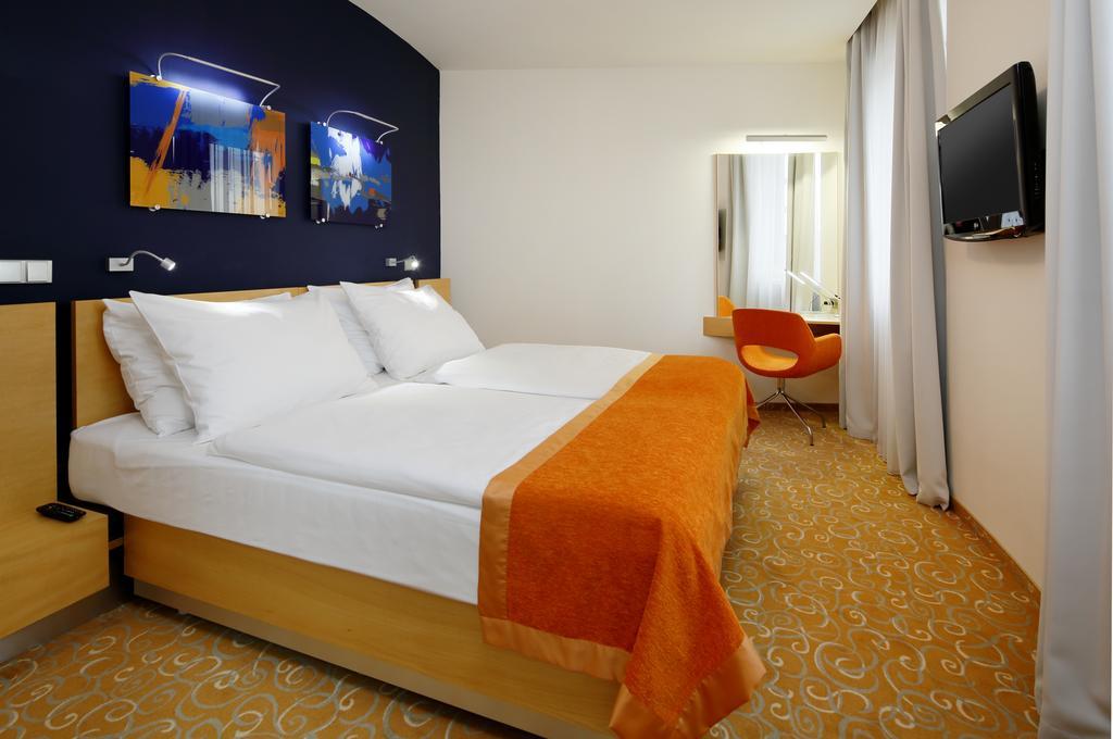 Orea Hotel Atrium Otrokovice Rom bilde
