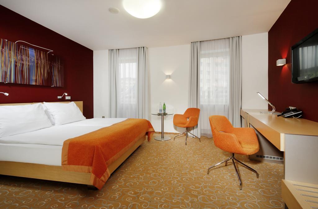 Orea Hotel Atrium Otrokovice Rom bilde