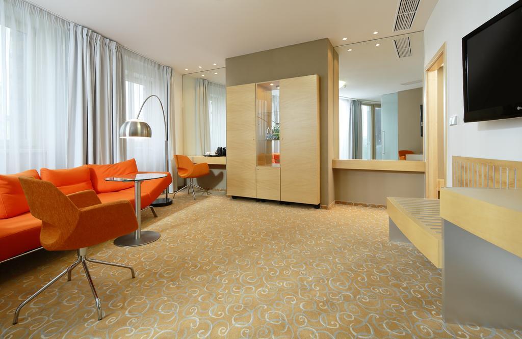 Orea Hotel Atrium Otrokovice Rom bilde