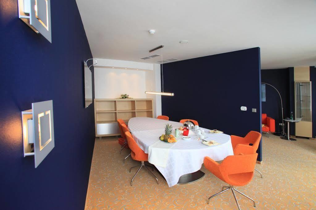 Orea Hotel Atrium Otrokovice Eksteriør bilde